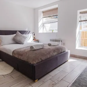  Apartment Studio ✧ High Street -